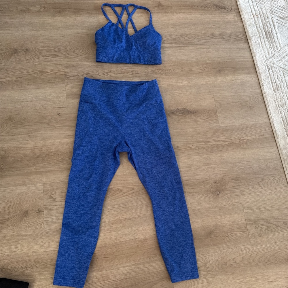 Blue Sports Bra and Leggings Set